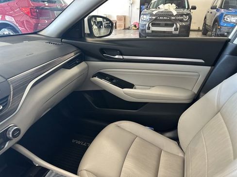 Used 2021 Nissan Altima 2.5 SL FWD image 26