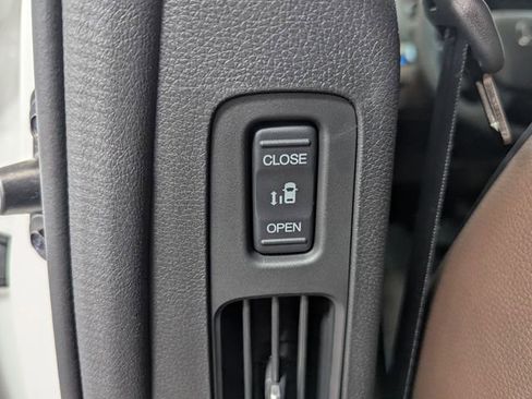 New 2026 Honda Odyssey Touring image 21