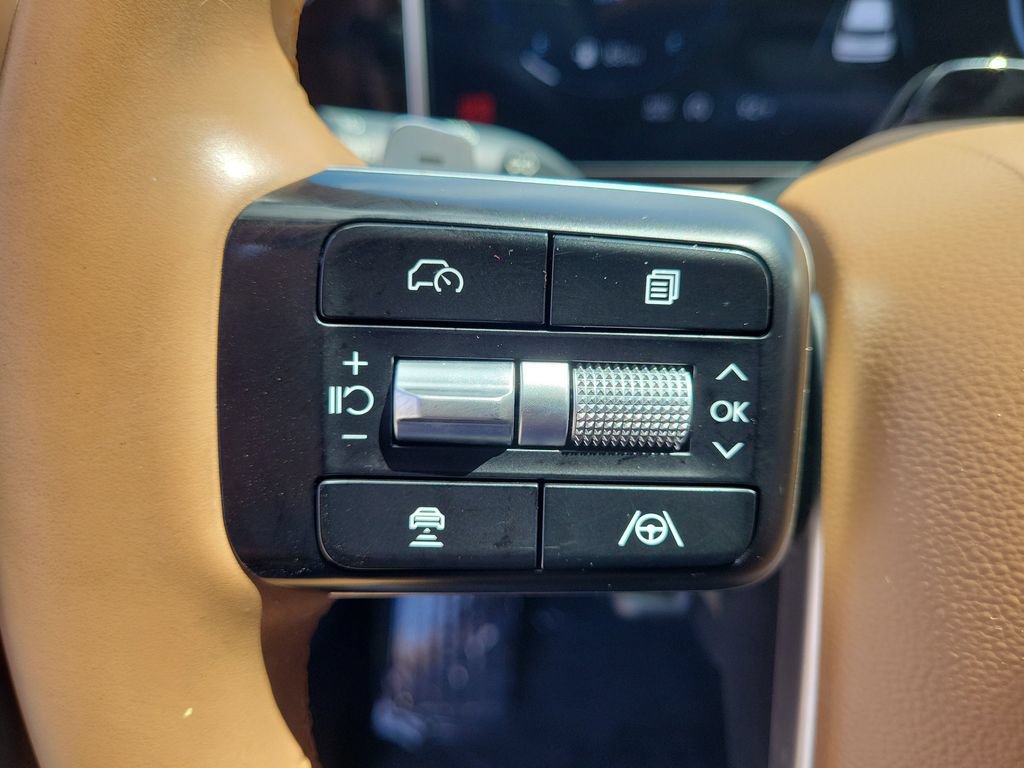 Used 2024 Hyundai Santa Fe Limited FWD image 19