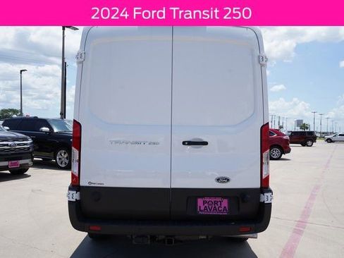 New 2024 Ford Transit 250 148 Medium Roof RWD image 6