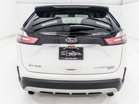 Used 2019 Ford Edge Titanium FWD image 6