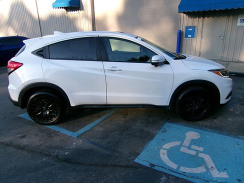 Used 2019 Honda HR-V EX-L image 6