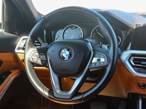 Used 2020 BMW 330i Sedan w/ Convenience Package RWD image 15