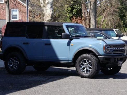 Certified 2021 Ford Bronco Badlands image 3