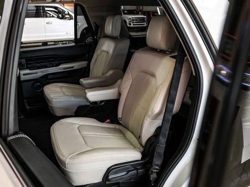 Used 2021 Ford Expedition Platinum image 37