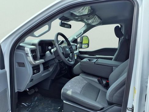 New 2026 Ford F250 XLT w/ XLT Premium Package AWD/4WD image 17