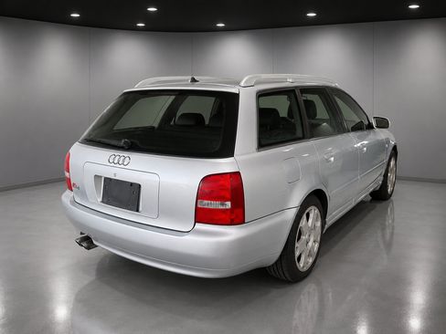 Used 2001 Audi S4 Avant AWD/4WD image 5