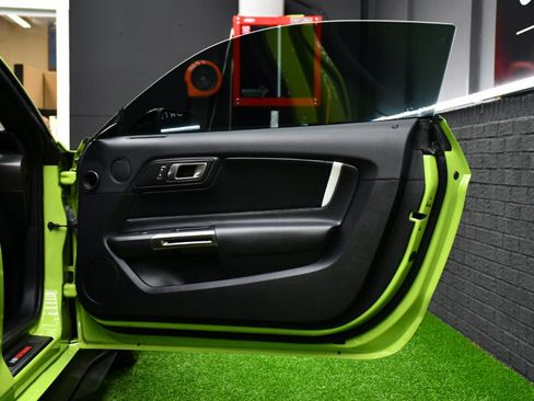 Used 2020 Ford Mustang Shelby GT500 w/ Technology Package image 39