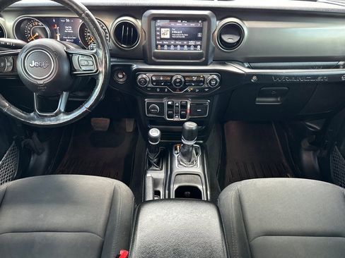 Used 2019 Jeep Wrangler Unlimited Sport S AWD/4WD image 14