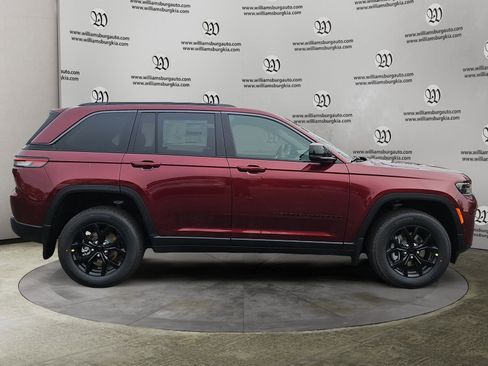 New 2026 Jeep Grand Cherokee Altitude image 6