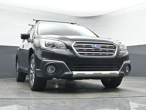 Used 2017 Subaru Outback 2.5i Touring w/ Popular Package #5A image 11
