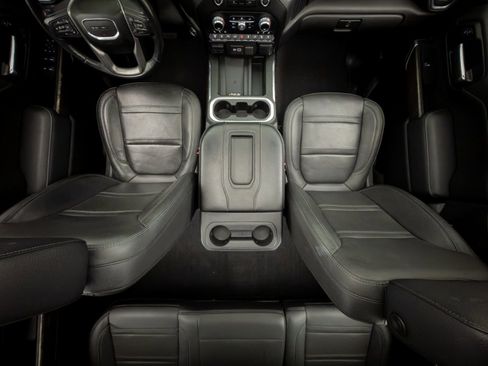 Used 2022 GMC Sierra 3500 Denali w/ Denali Ultimate Package AWD/4WD image 12