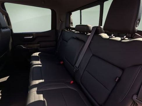 Used 2021 Chevrolet Silverado 1500 LT Trail Boss w/ Convenience Package II image 19