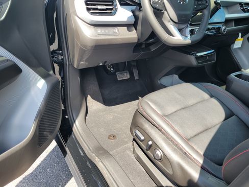 New 2027 Chevrolet Bolt RS w/ Technology Package FWD image 23