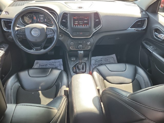 Used 2019 Jeep Cherokee Latitude Plus AWD/4WD image 25