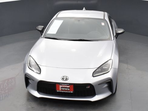 Used 2024 Toyota GR86 Premium RWD image 24