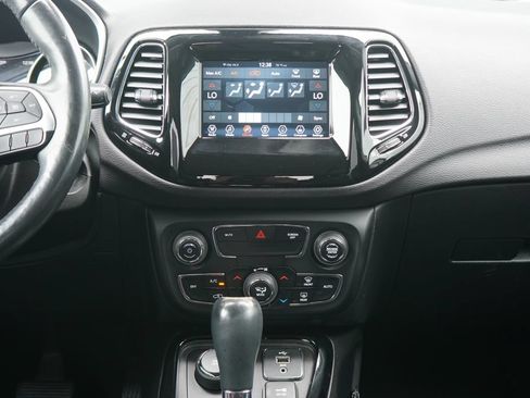 Used 2018 Jeep Compass Latitude w/ Popular Equipment Group AWD/4WD image 22