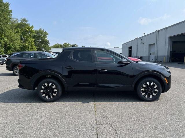 New 2027 Hyundai Santa Cruz SE AWD/4WD image 2