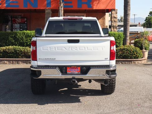 Used 2022 Chevrolet Silverado 2500 LT w/ Convenience Package AWD/4WD image 7