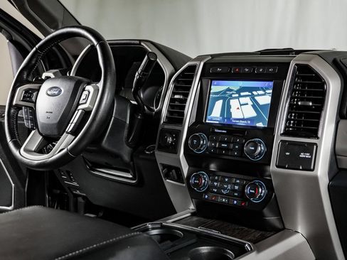 Used 2020 Ford F250 Lariat w/ Lariat Ultimate Package AWD/4WD image 22