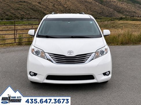 Used 2015 Toyota Sienna XLE Premium FWD image 8
