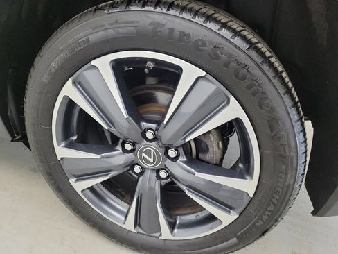 Used 2022 Lexus UX 200 w/ Accessory Package (Z2) FWD image 31