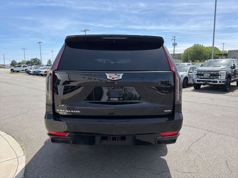 Used 2023 Cadillac Escalade Sport AWD/4WD image 5