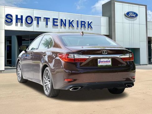 Used 2018 Lexus ES 350 w/ Luxury Package w/Wood Trim FWD image 4