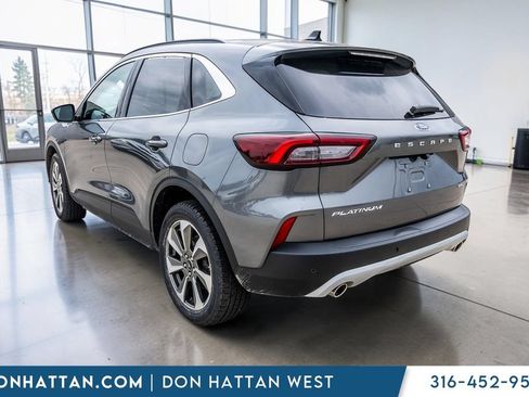 Used 2023 Ford Escape Platinum AWD/4WD image 32
