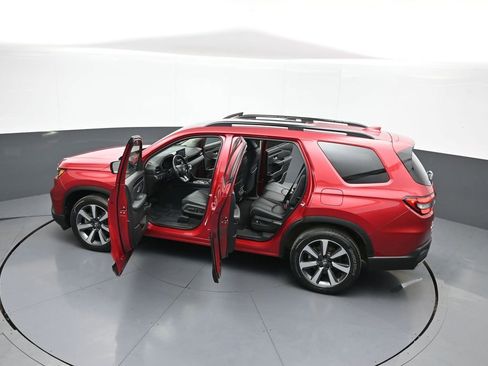 Certified 2023 Honda Pilot Elite image 46