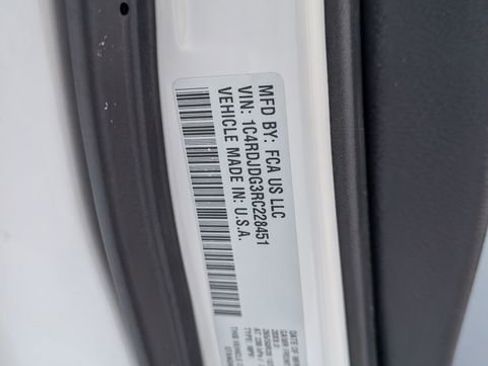 Used 2024 Dodge Durango GT image 28