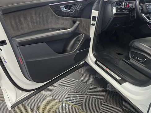 Used 2021 Audi Q8 Prestige w/ Prestige Package image 36