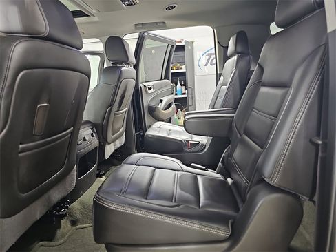 Used 2016 GMC Yukon XL Denali image 21