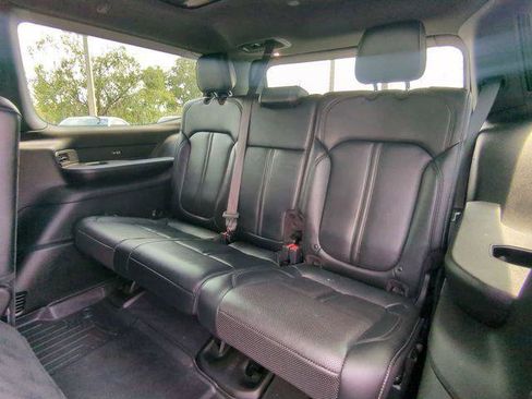 Certified 2022 Jeep Wagoneer Series II w/ Premium Group I RWD image 16