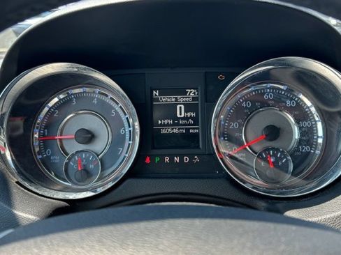 Used 2015 Chrysler Town & Country Touring w/ Driver Convenience Group FWD image 38