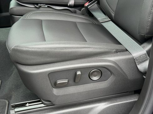 New 2026 GMC Sierra 2500 SLT image 18