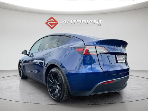 Used 2023 Tesla Model Y Long Range AWD/4WD image 5