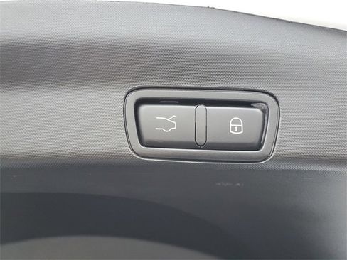 Used 2023 Alfa Romeo Stelvio Ti image 9