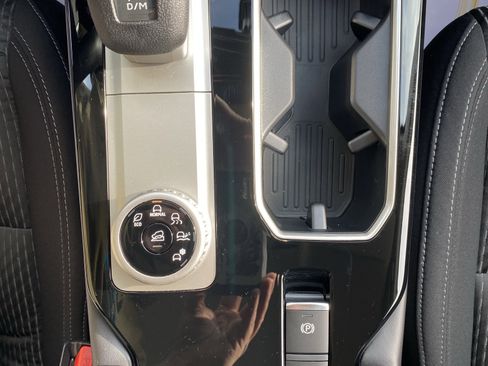 New 2026 Mitsubishi Outlander ES FWD image 12