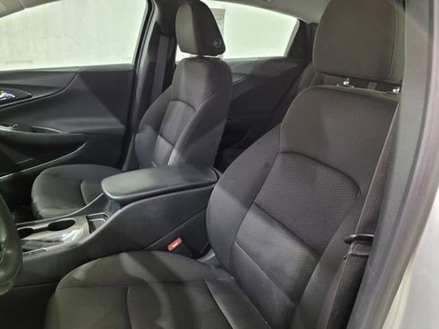 Used 2020 Chevrolet Malibu LS image 25