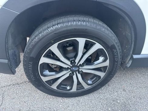 Used 2020 Subaru Forester Limited image 8