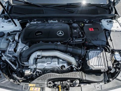 Used 2025 Mercedes-Benz CLA 250 4MATIC image 18
