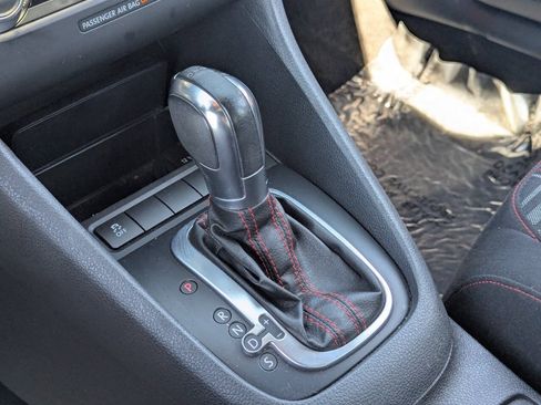 Used 2012 Volkswagen GTI 4-Door FWD image 32