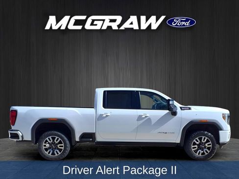 Used 2022 GMC Sierra 2500 AT4 w/ AT4 Preferred Package image 6