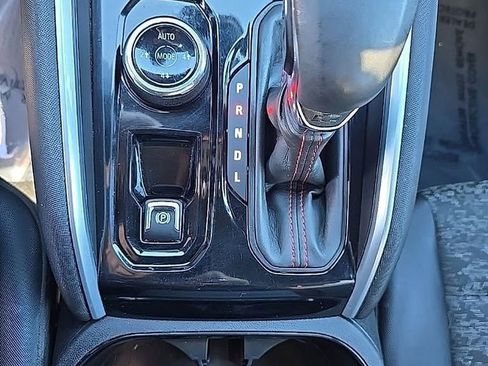 Used 2023 Chevrolet Colorado Z71 image 18