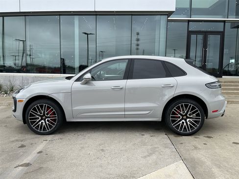 New 2026 Porsche Macan S image 2
