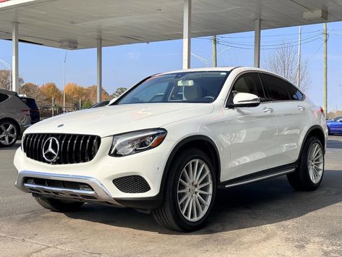 Used 2019 Mercedes-Benz GLC 300 4MATIC Coupe image 6