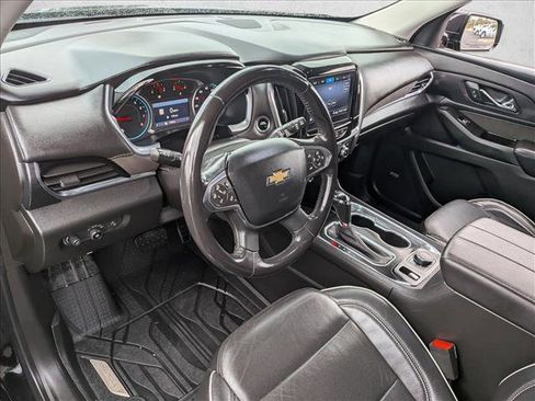 Used 2020 Chevrolet Traverse High Country image 9