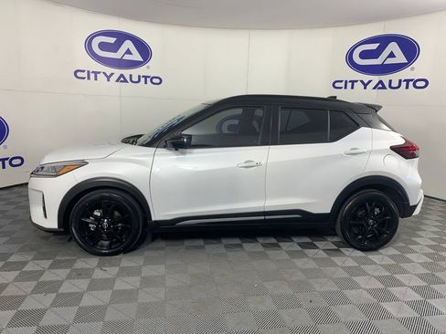 Used 2024 Nissan Kicks SR image 6