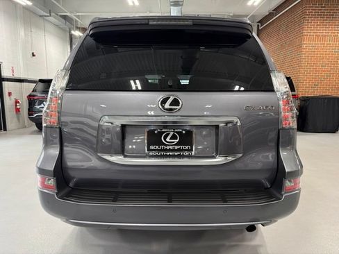 Used 2023 Lexus GX 460 Premium w/ Premium Package AWD/4WD image 6